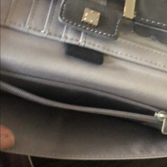 Liz Clairborne wallet - Picture 3 of 6